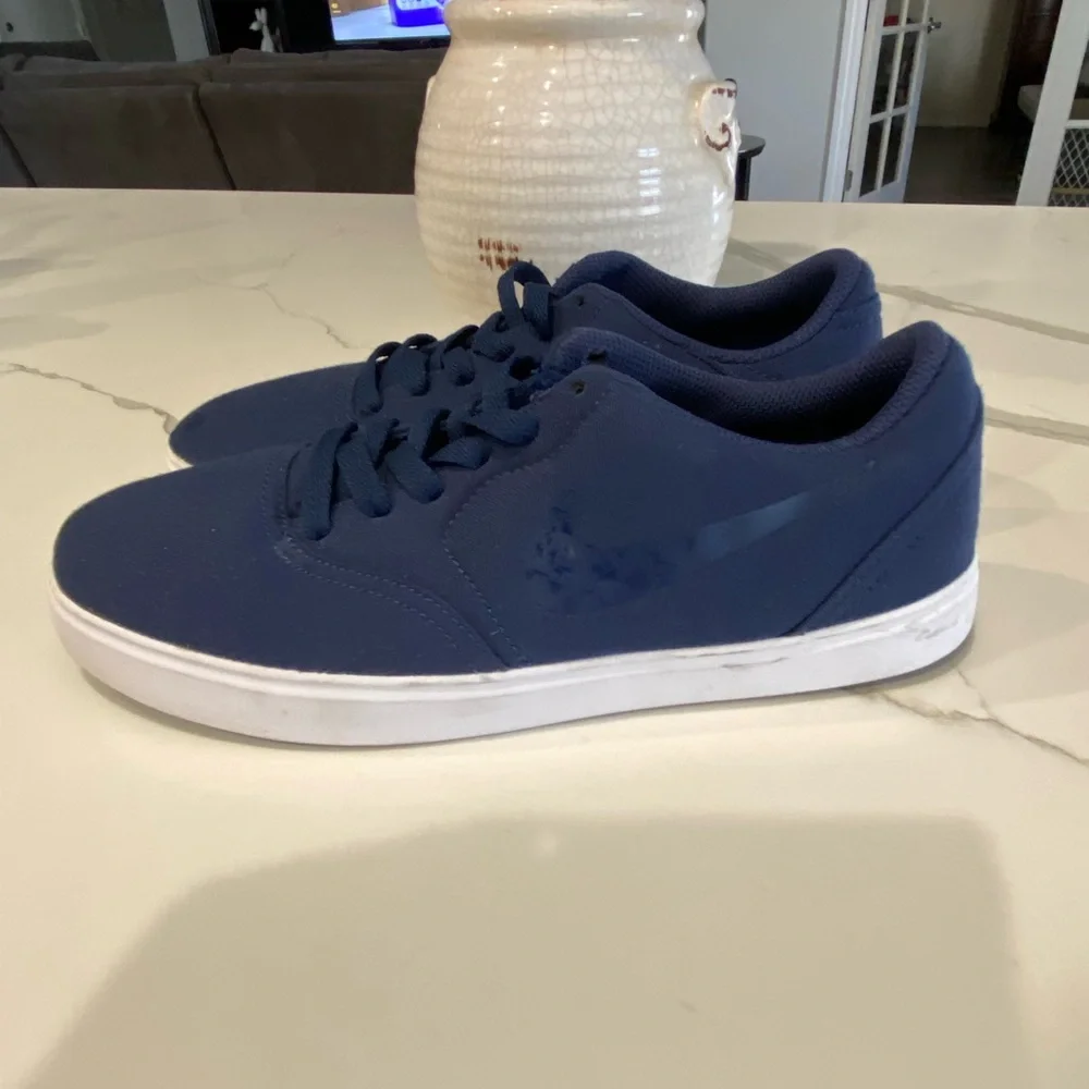 Nike SN check Low Canvas Track shoes